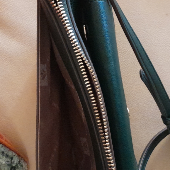 🌺ANNE KLEIN HUNTER GREEN Crossbody with REMOVABLE SMALLER PURSE - Picture 12 of 13